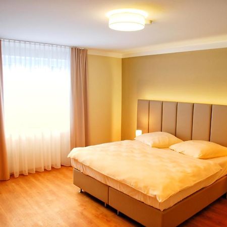 Walldorf Suites Boutique Hotel Buitenkant foto