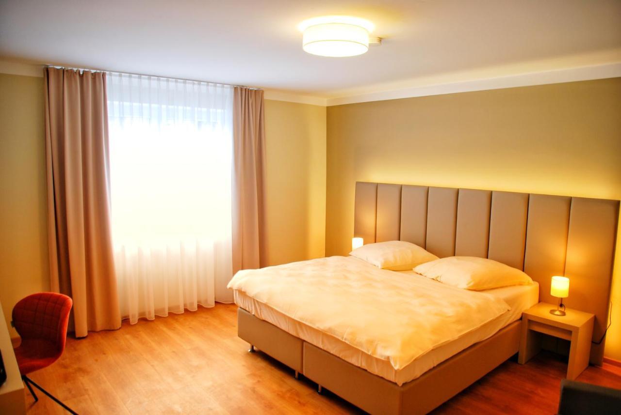 Walldorf Suites Boutique Hotel Buitenkant foto