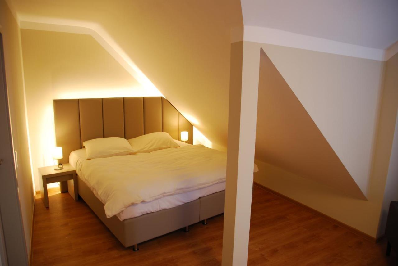 Walldorf Suites Boutique Hotel Buitenkant foto